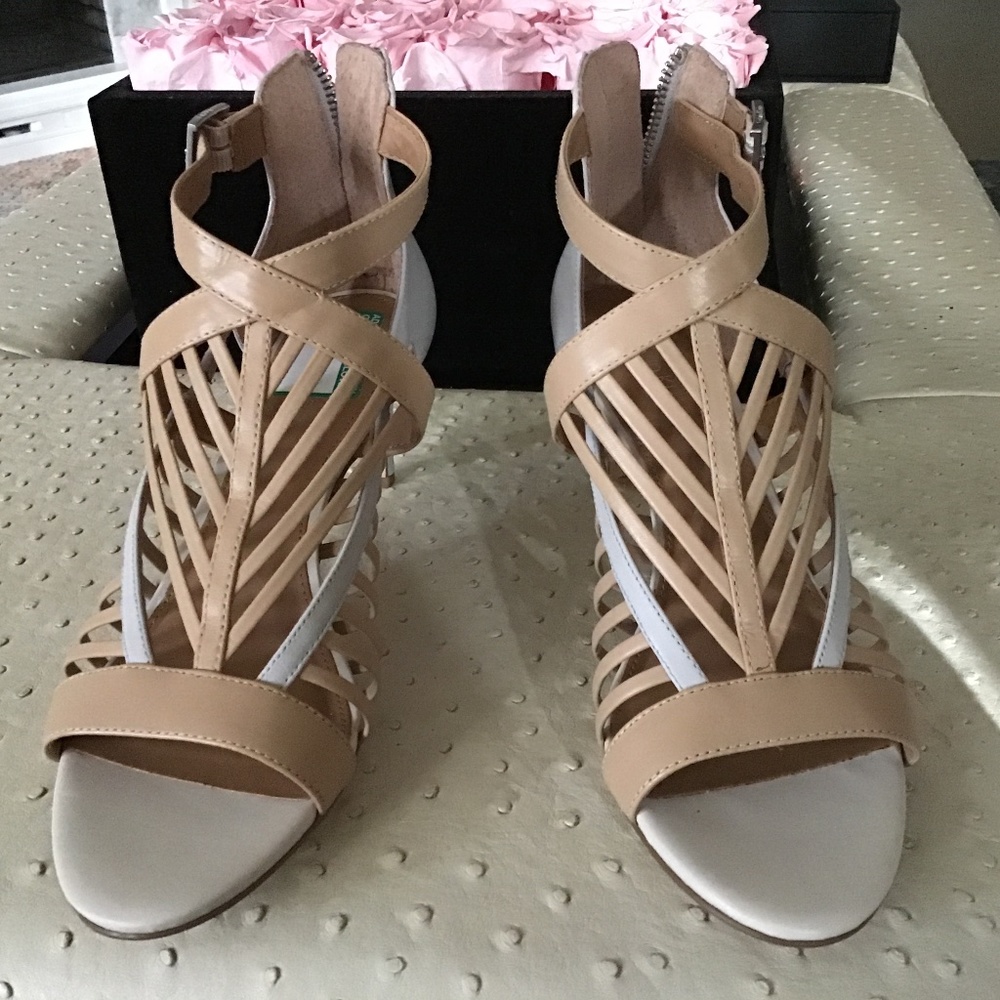 Calvin Klein Camella Sandal size 8